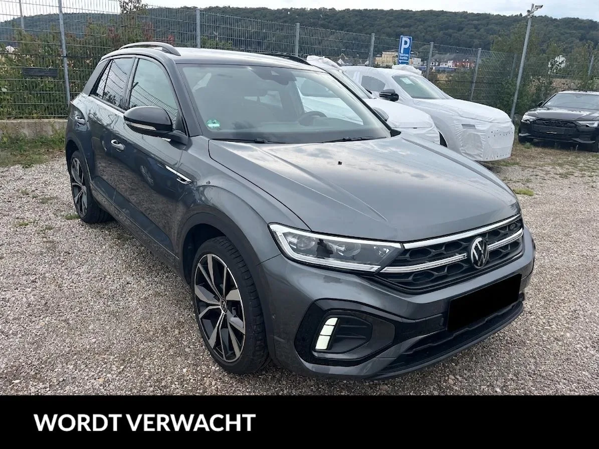 Volkswagen T-Roc (2022) — foto 1