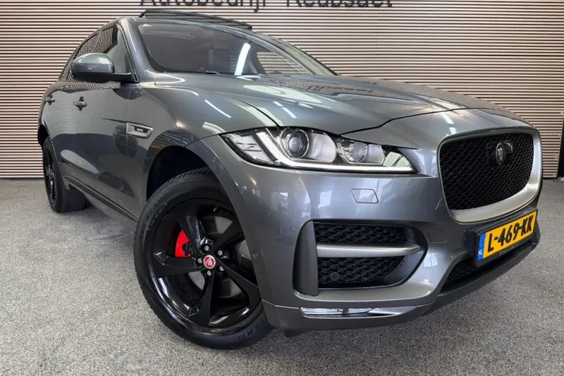Jaguar F-Pace (2016)