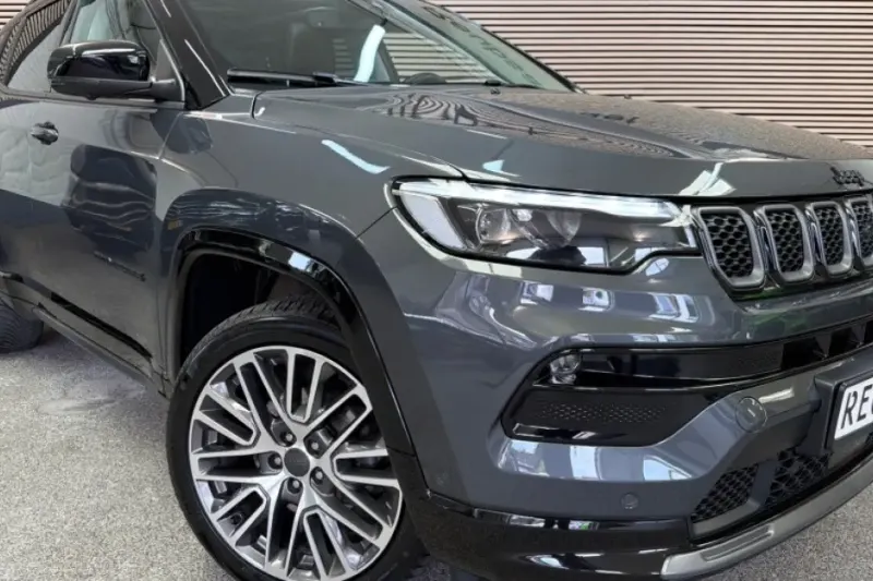 Jeep Compass (2023)