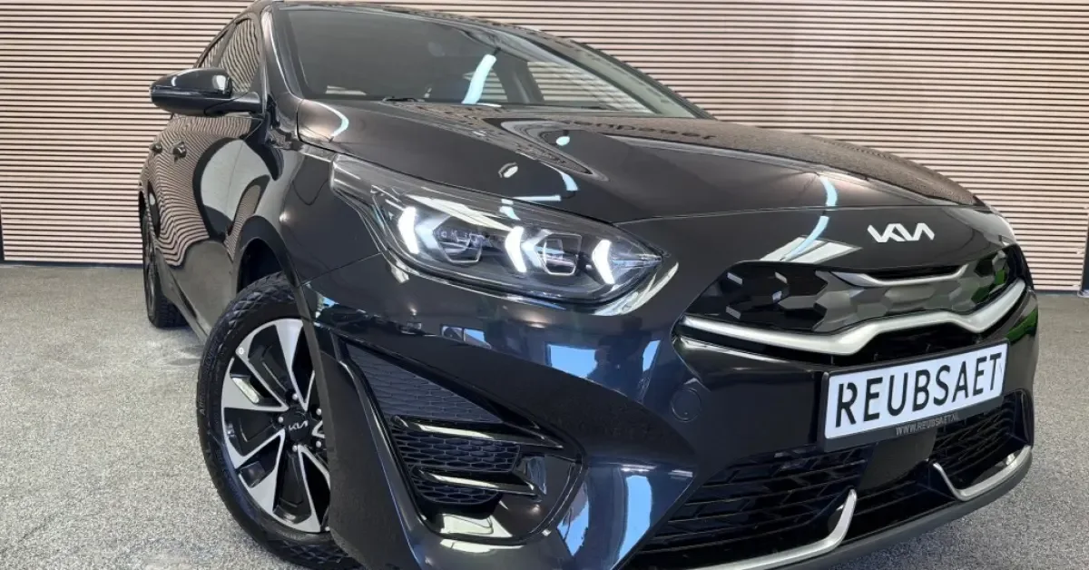 Kia Ceed (2023) — foto 1
