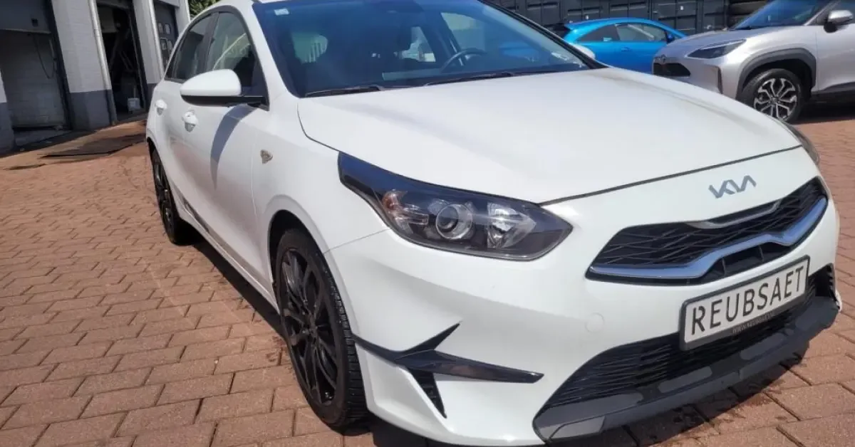 Kia Ceed (2022) — foto 1