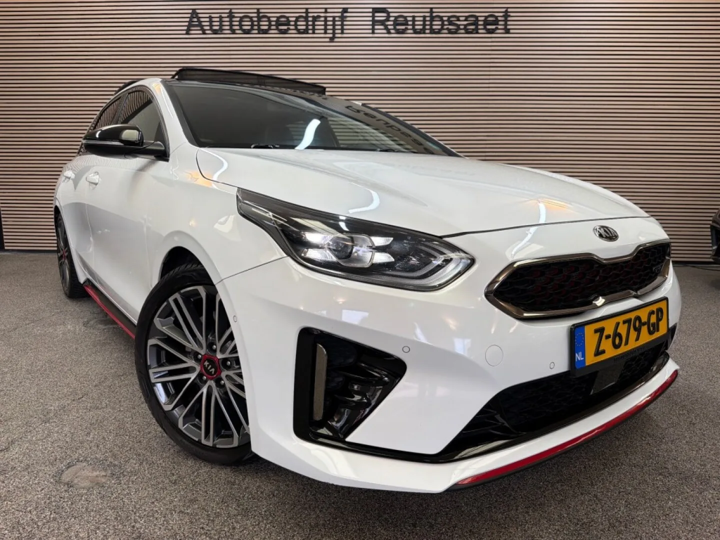 Kia ProCeed (2019) — foto 1