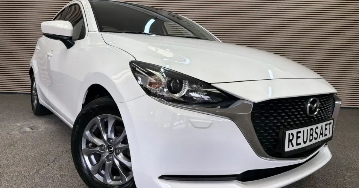 Mazda 2 (2023) — foto 1