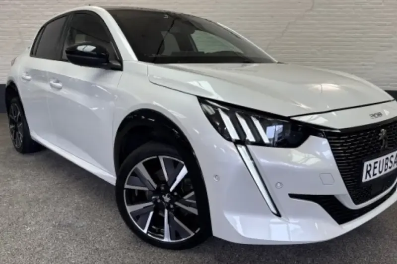 Peugeot 208 (2021)