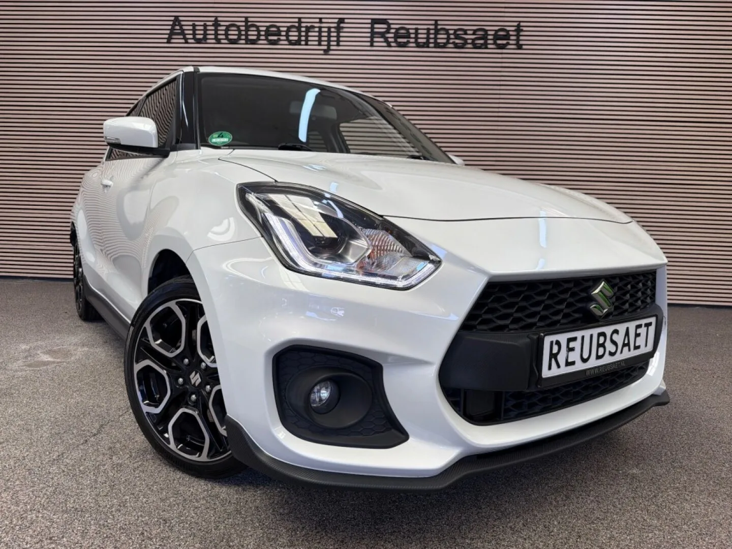 Suzuki Swift (2020) — foto 1