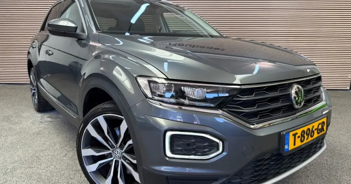 Volkswagen T-Roc (2019) — foto 1