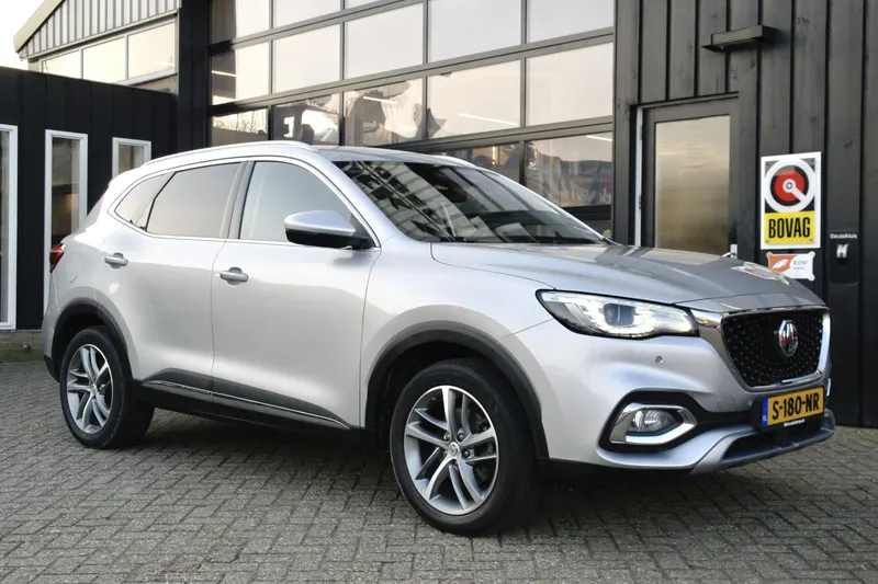 MG MG HS (2022)
