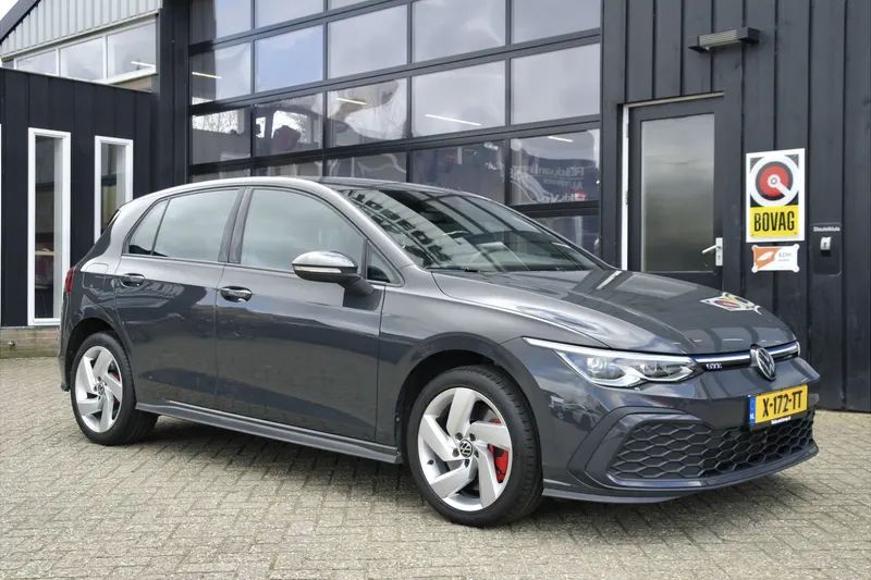 Volkswagen Golf (2021)