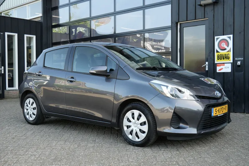 Toyota Yaris (2013)