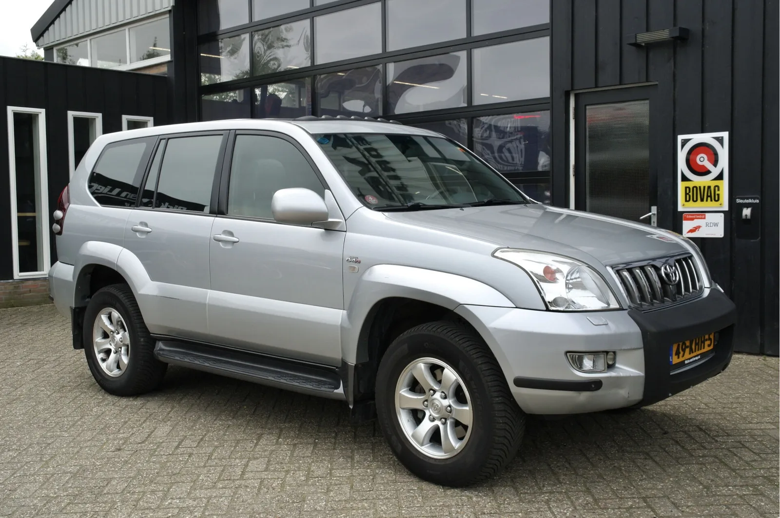 Toyota Land Cruiser (2004) — foto 1