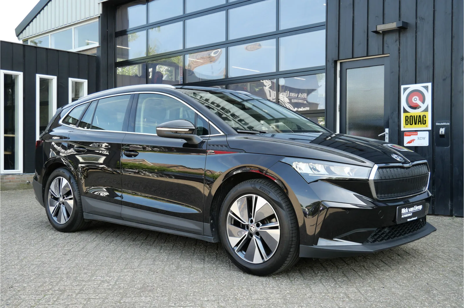 Škoda Enyaq (2023) — foto 1
