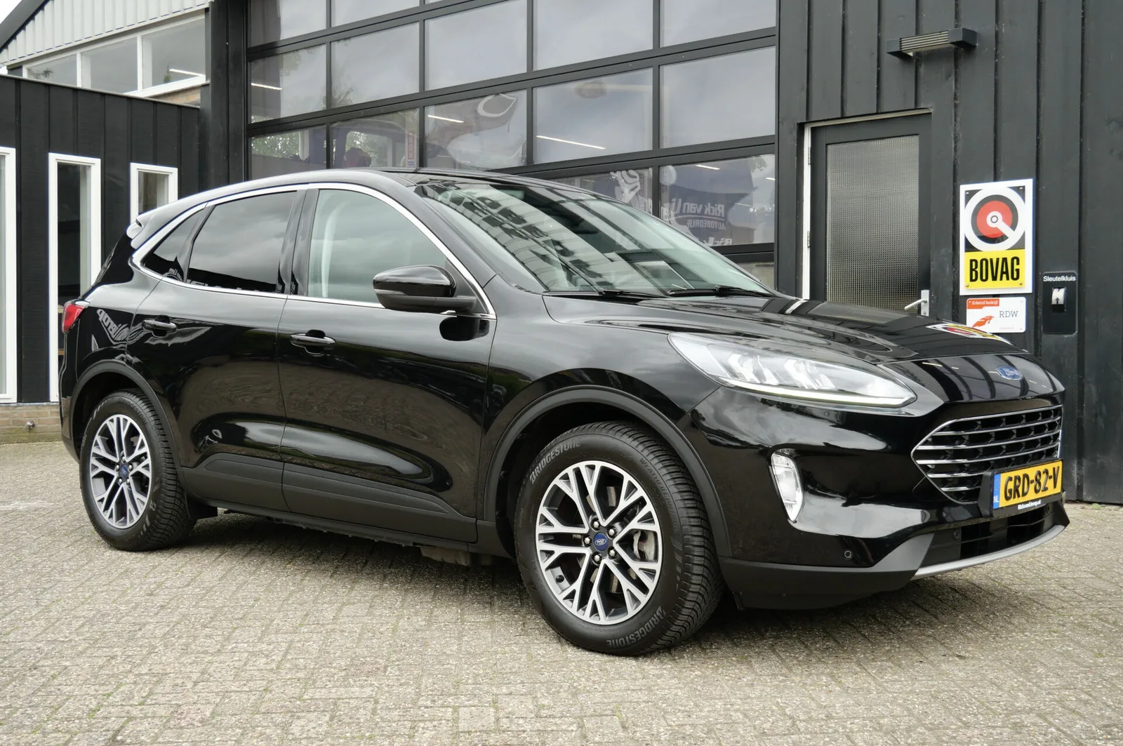 Ford Kuga (2020) — foto 1