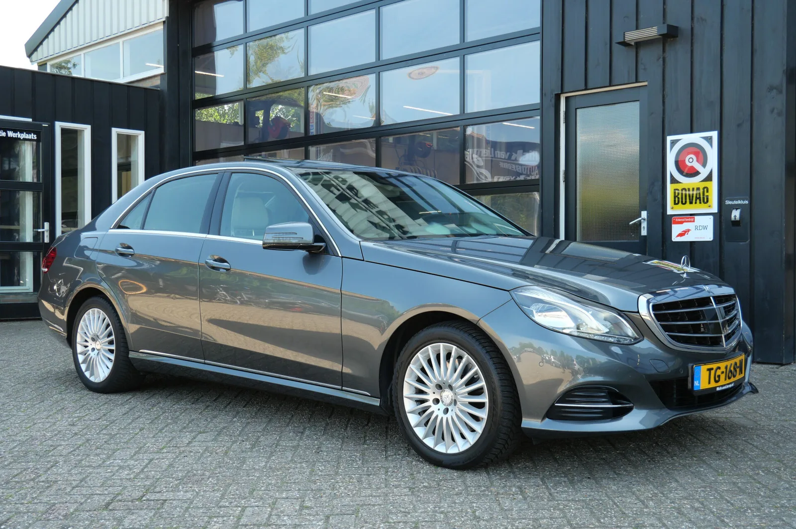 Mercedes-Benz E-Klasse (2015) — foto 1