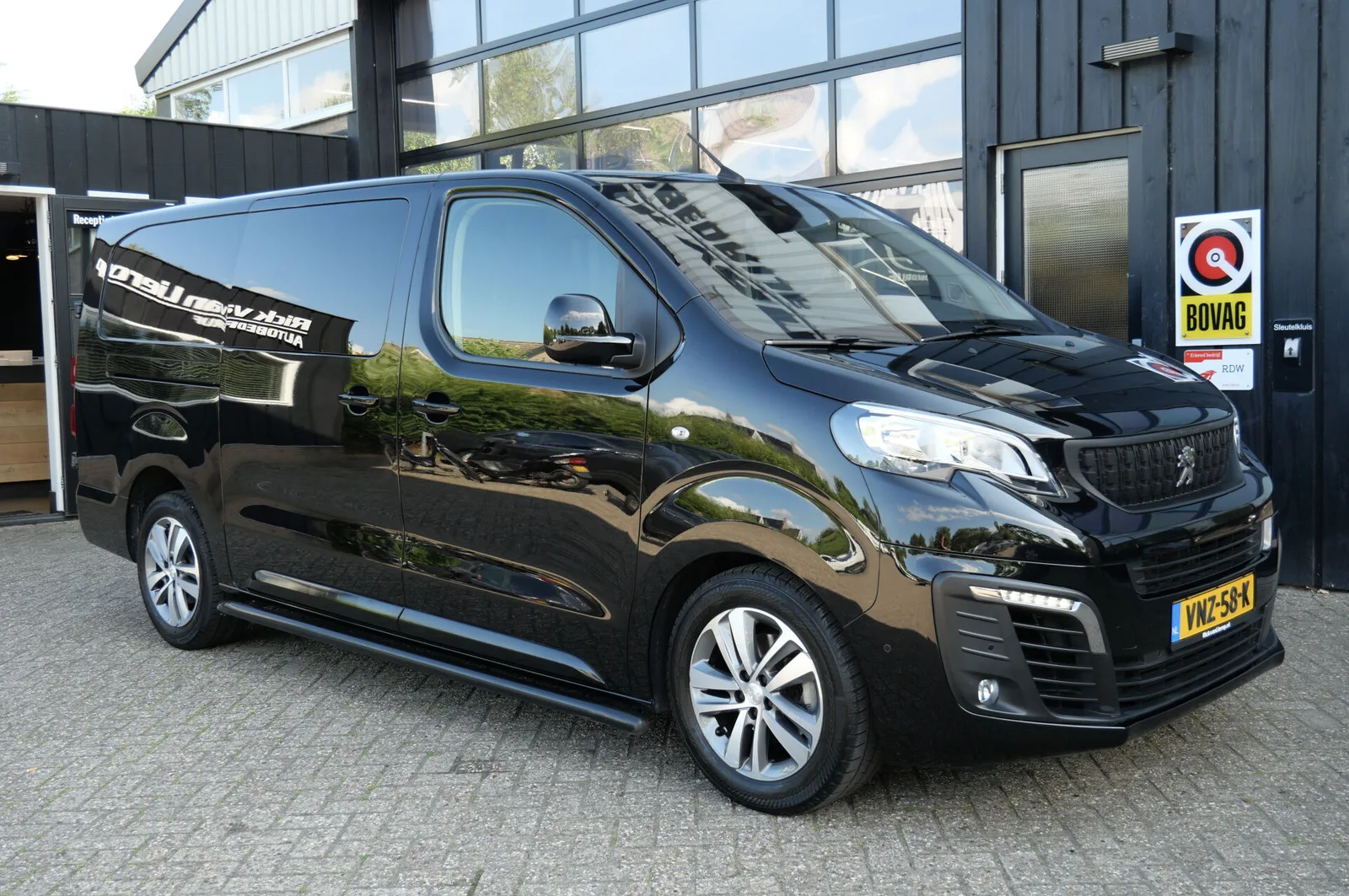Peugeot Expert (2022) — foto 1