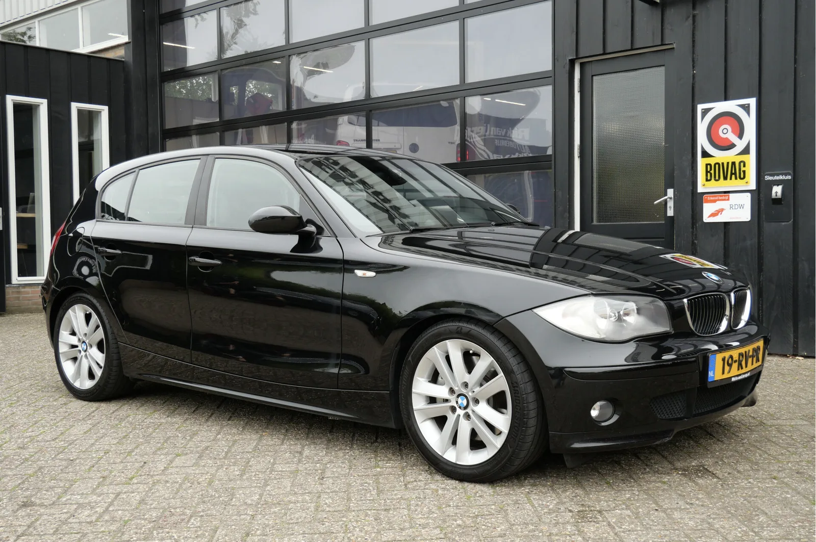 BMW 1-Serie (2005) — foto 1