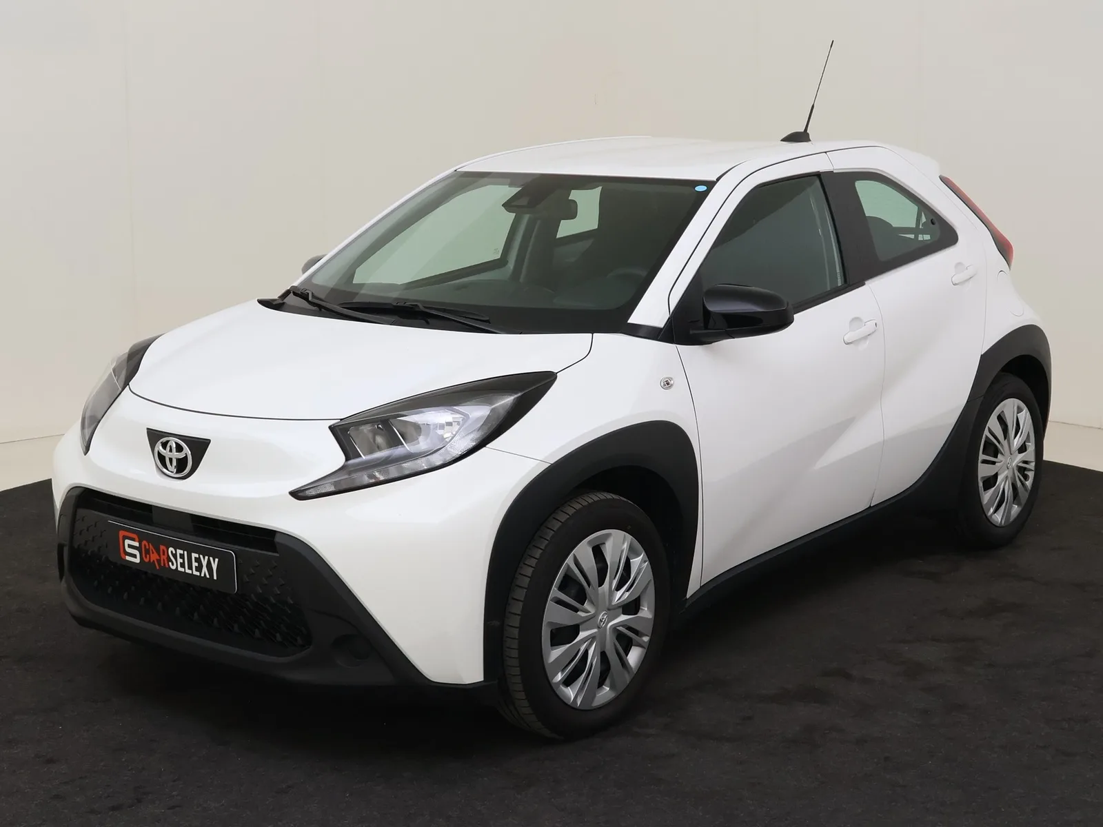 Toyota Aygo X (2024) — foto 1