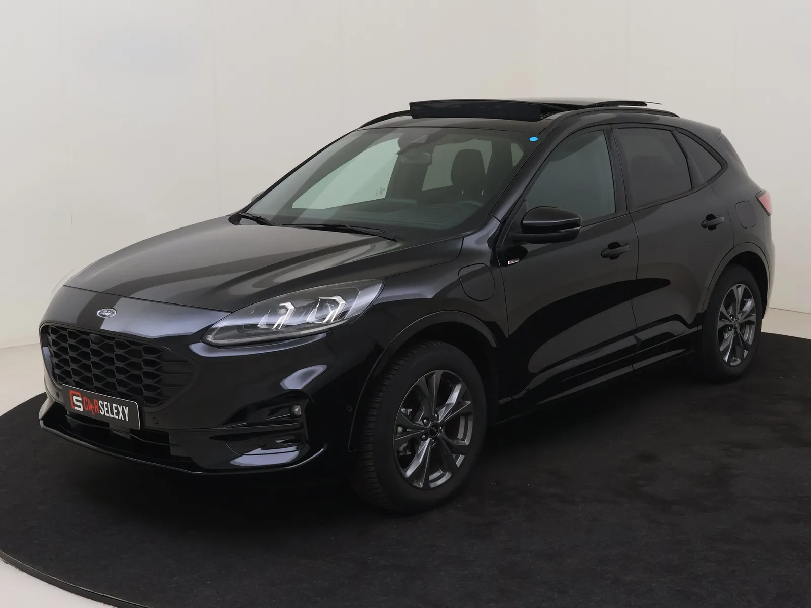 Ford Kuga (2024) — foto 1