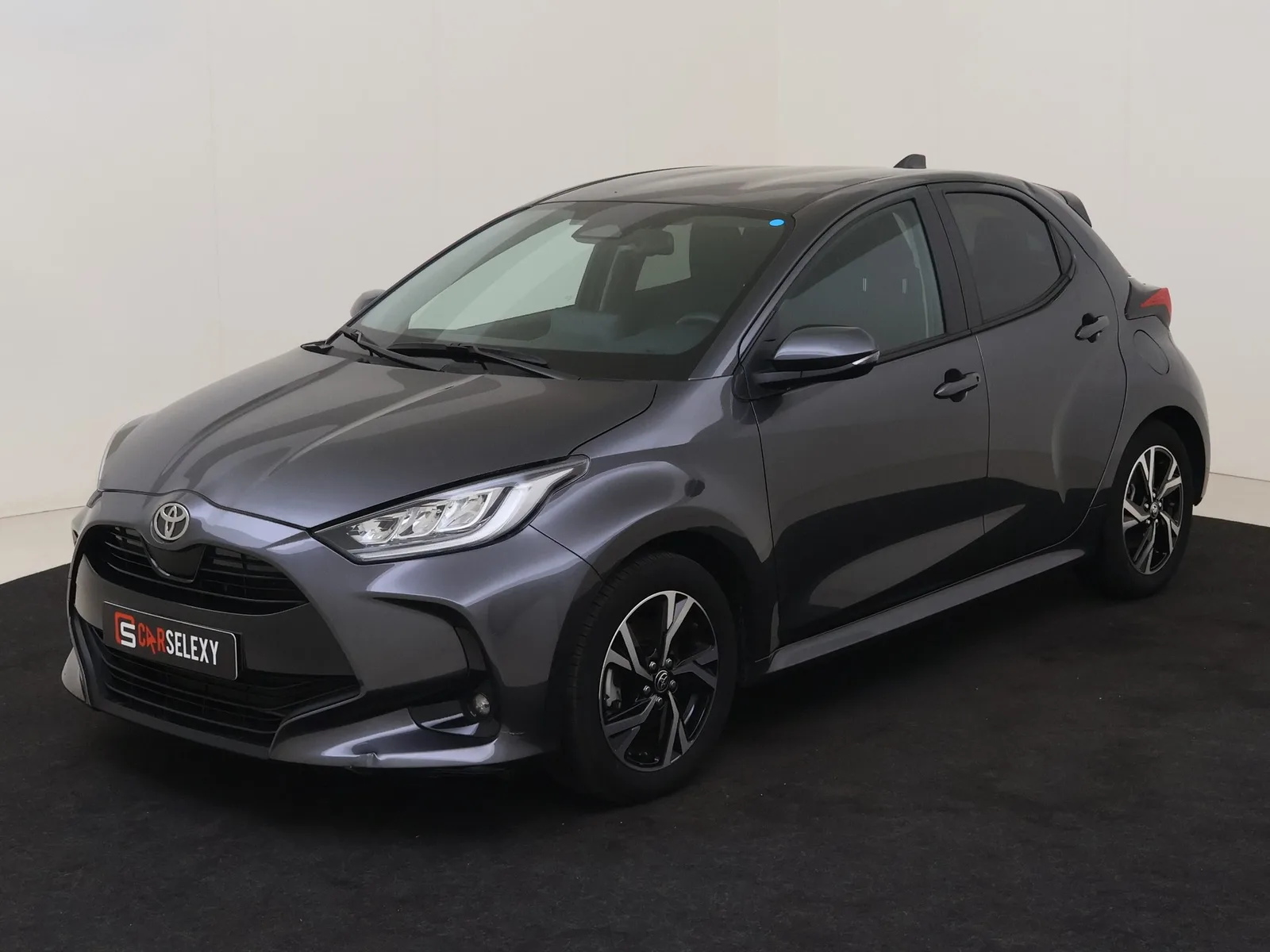 Toyota Yaris (2025) — foto 1