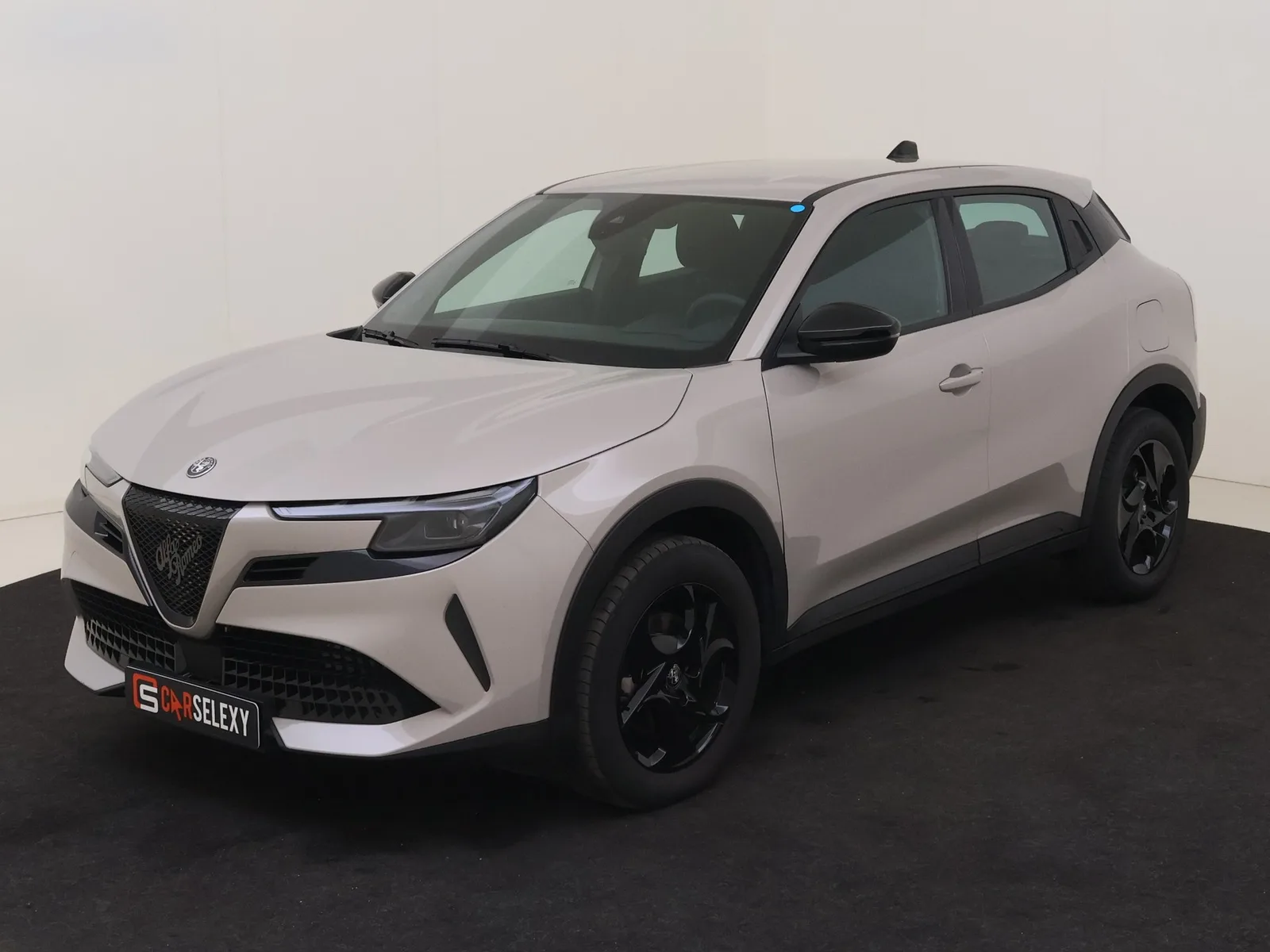 Alfa Romeo Junior (2025) — foto 1