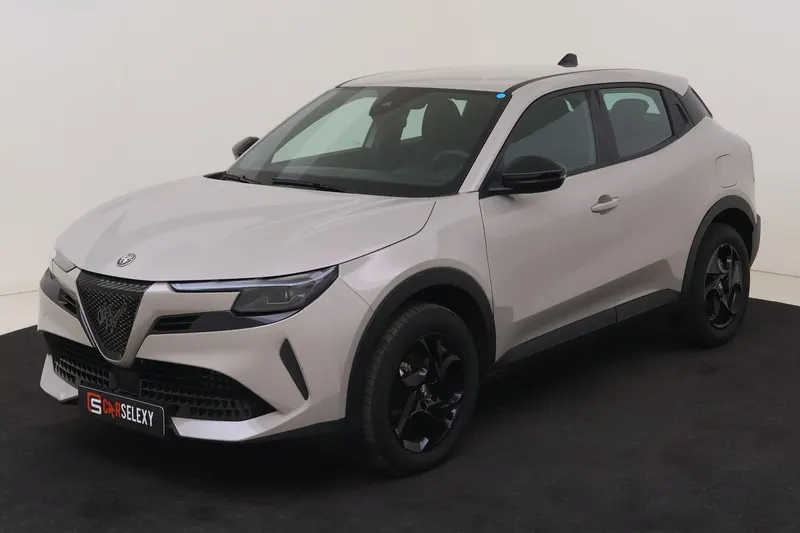 Alfa Romeo Junior (2025)