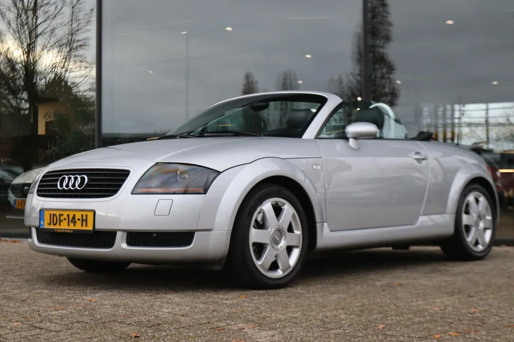 Audi TT (2001) — foto 1