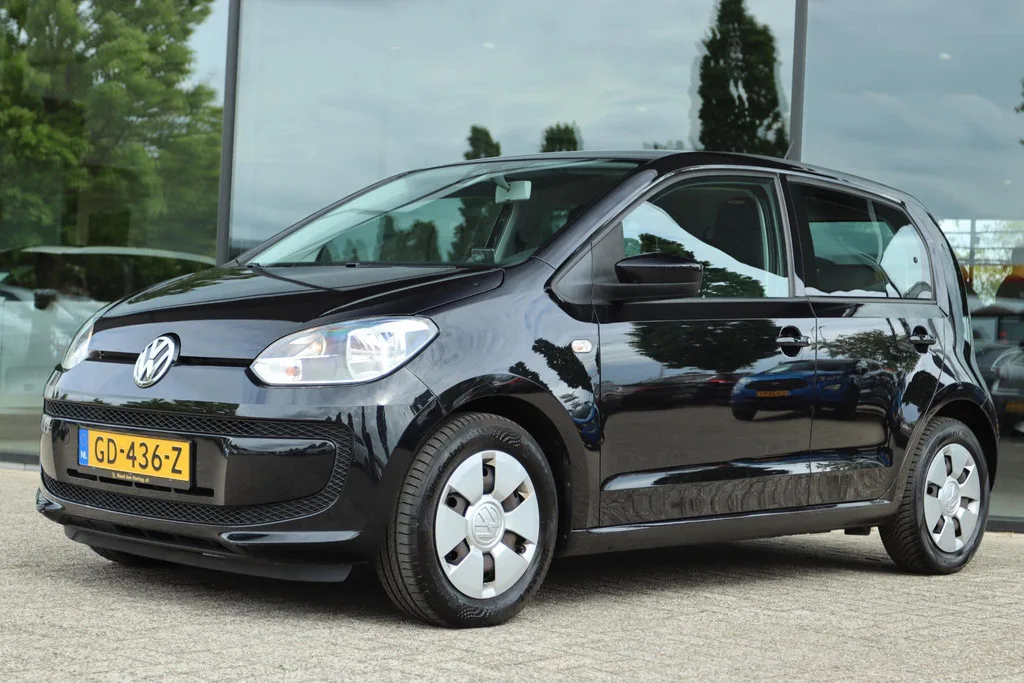 Volkswagen Up! (2015) — foto 1