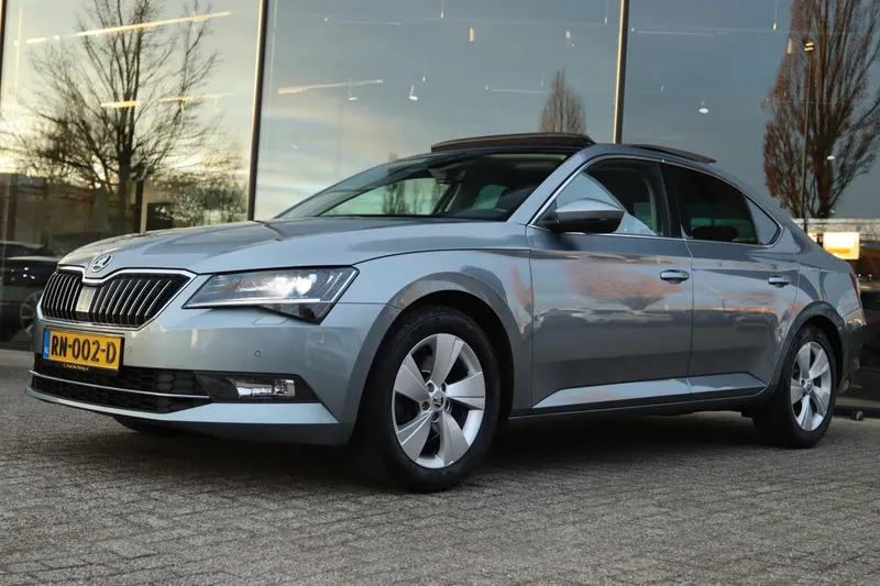 Škoda Superb (2018)