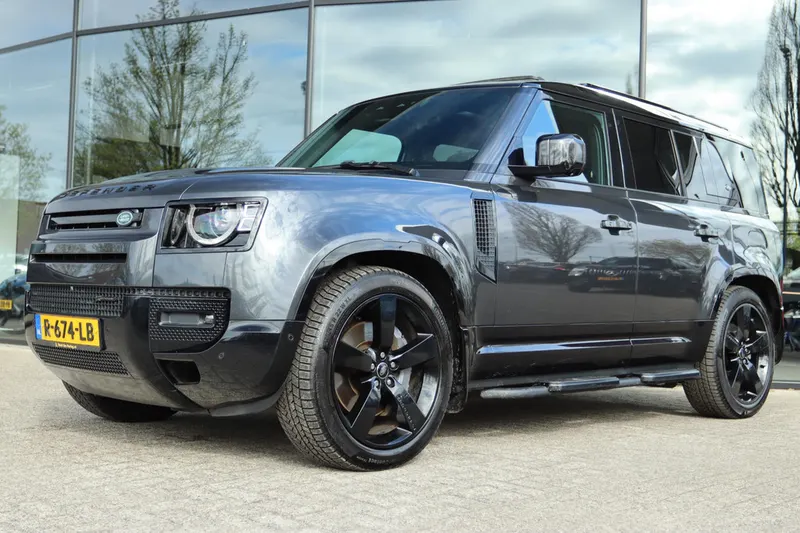 Land Rover Rover (2022)