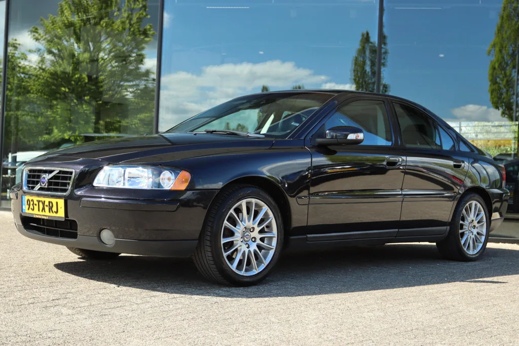 Volvo S60 (2007) — foto 1