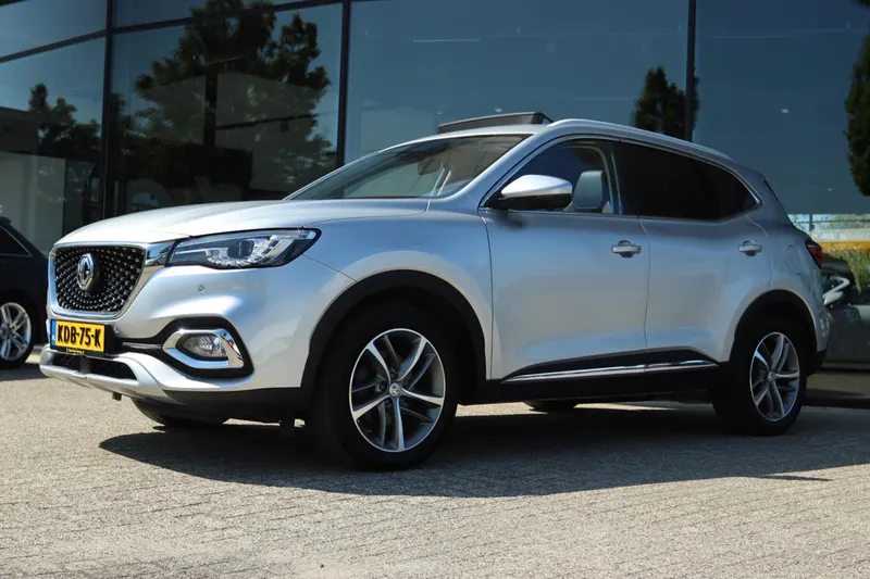 MG MG HS (2022)