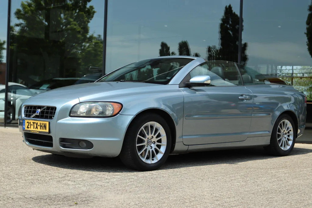 Volvo C70 (2007) — foto 1