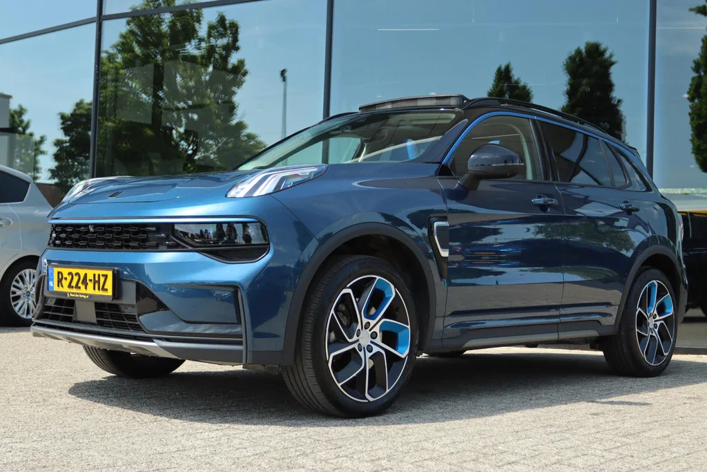 Lynk & Co 01 (2022) — foto 1