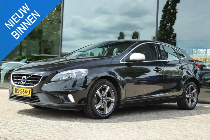Volvo V40 (2015)