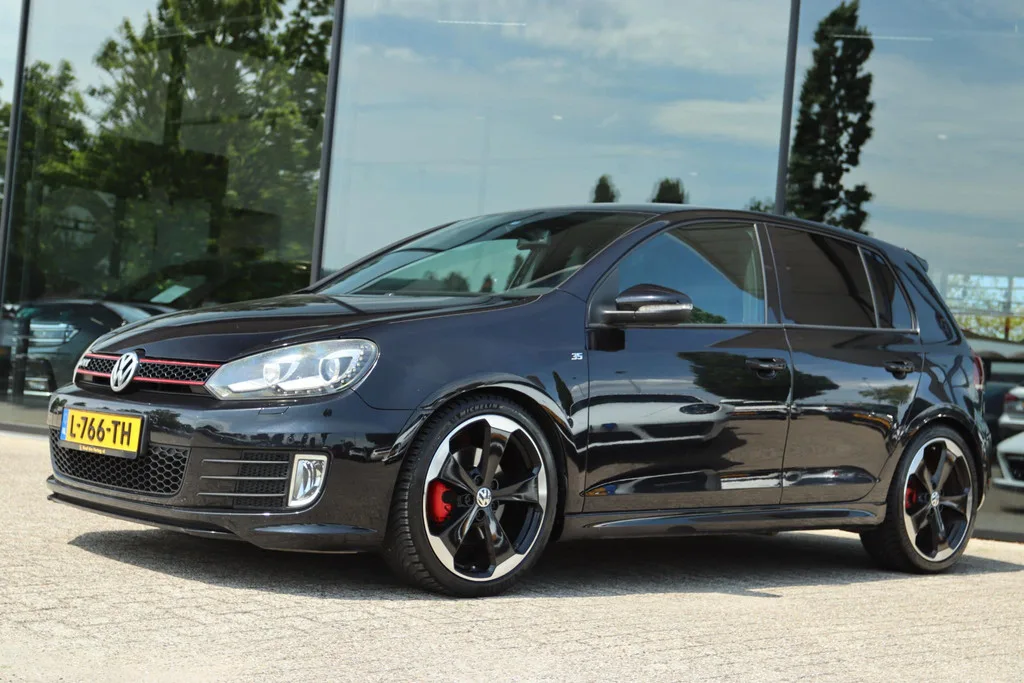 Volkswagen Golf (2011) — foto 1