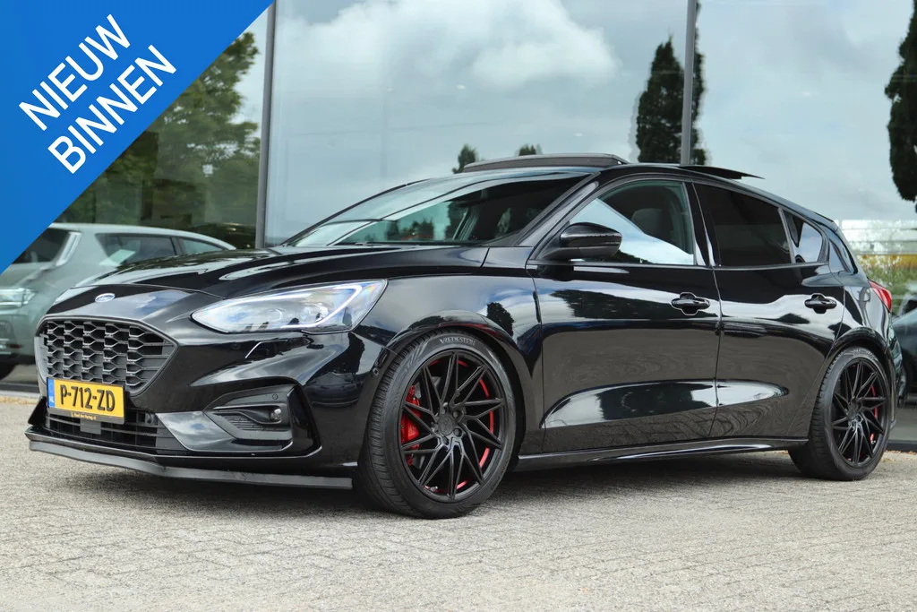 Ford Focus (2019) — foto 1