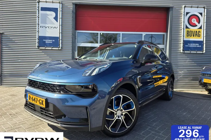Lynk & Co 01 (2022)