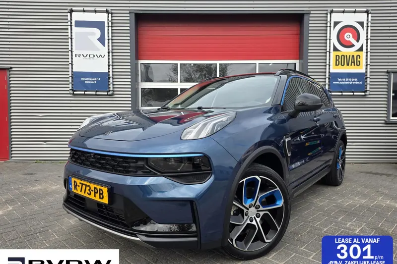 Lynk & Co 01 (2022)