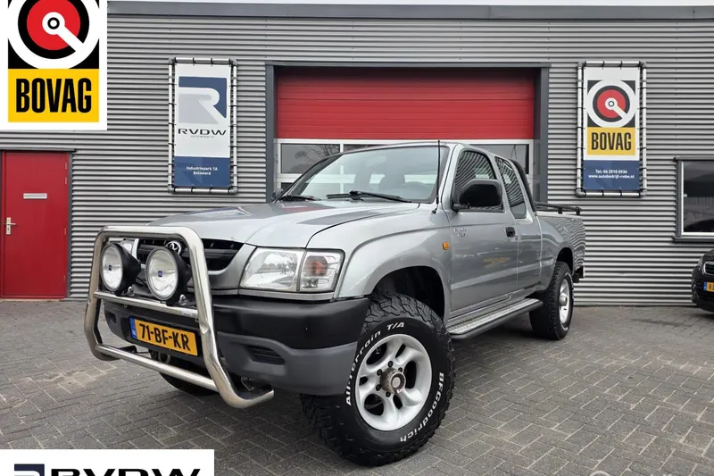 Toyota Hilux (2002)