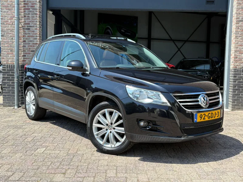 Volkswagen Tiguan (2008) — foto 1