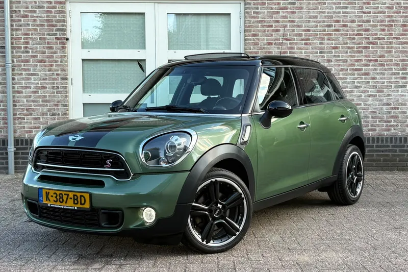 MINI Countryman (2015)
