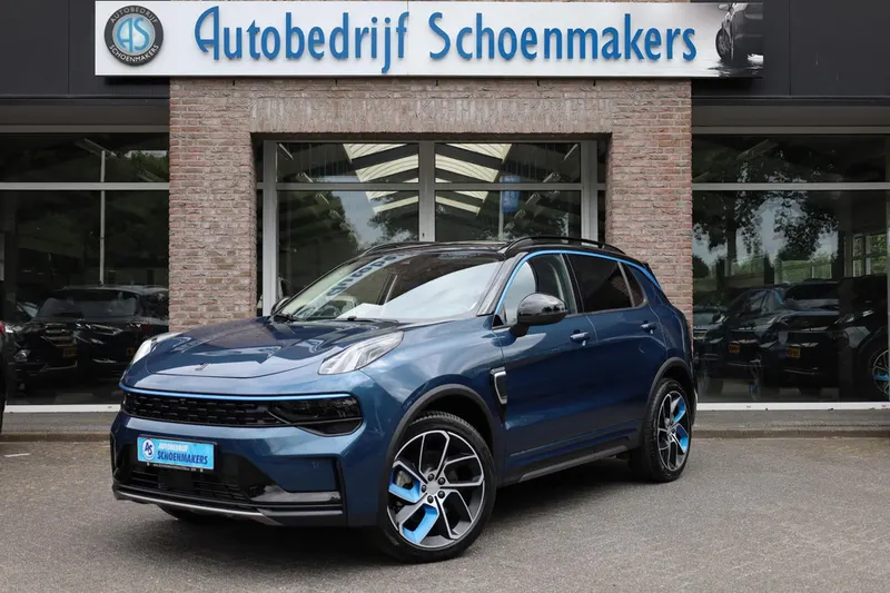 Lynk & Co 01 (2023)
