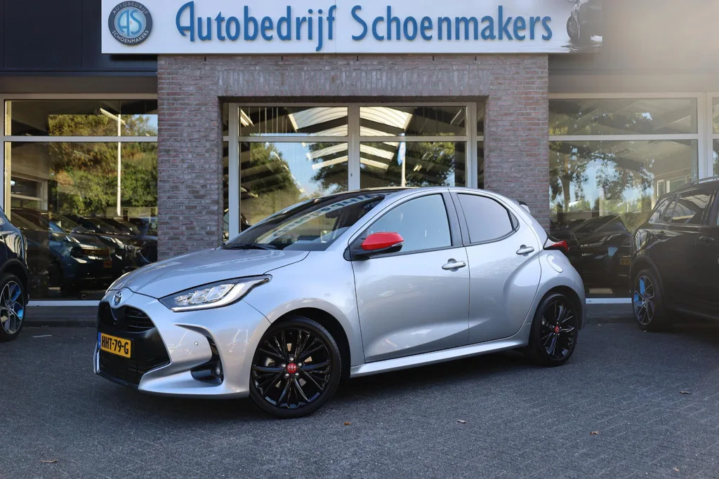 Toyota Yaris (2021) — foto 1