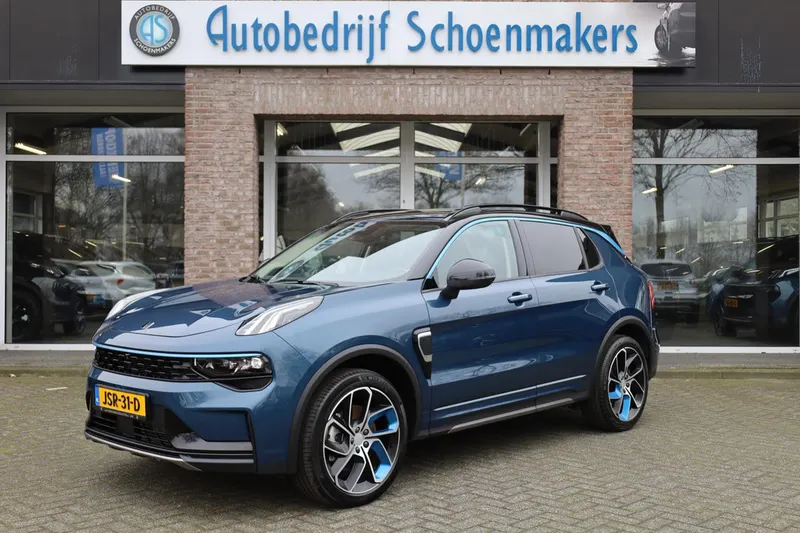 Lynk & Co 01 (2022)