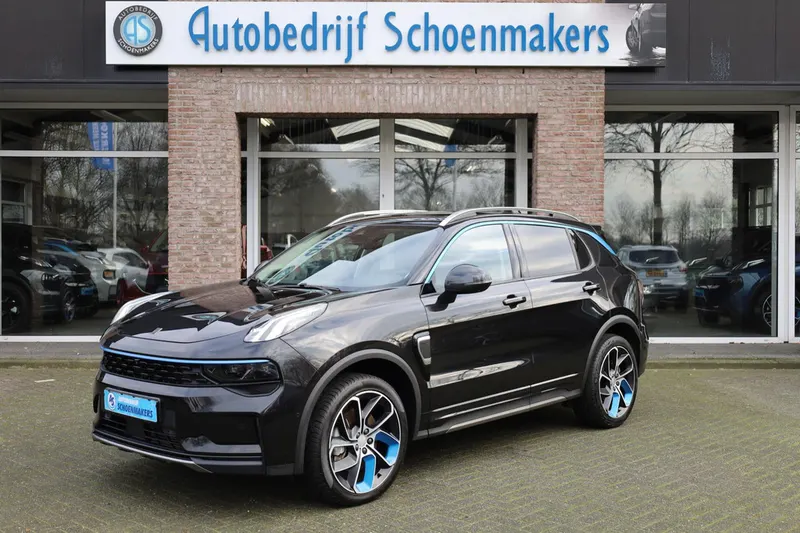 Lynk & Co 01 (2023)