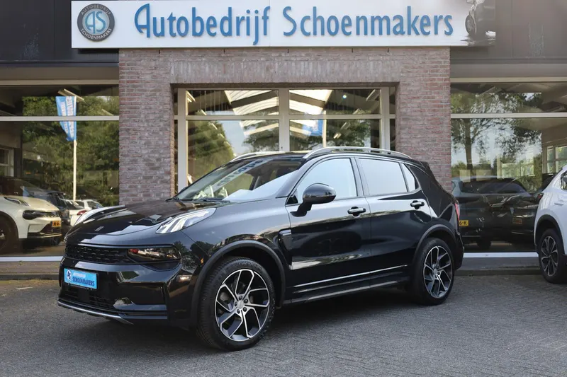 Lynk & Co 01 (2023)
