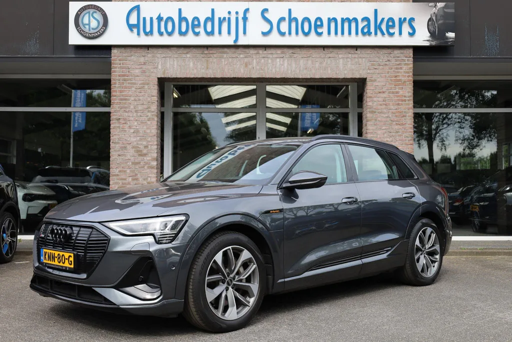 Audi e-tron (2021) — foto 1