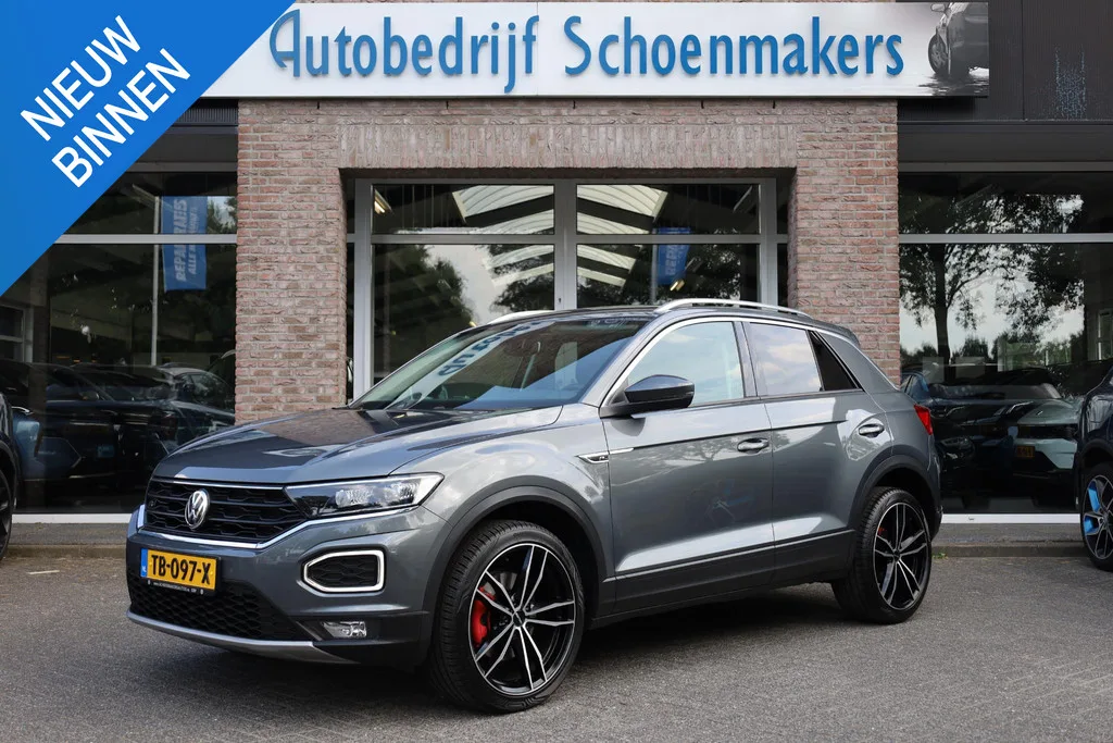 Volkswagen T-Roc (2018) — foto 1
