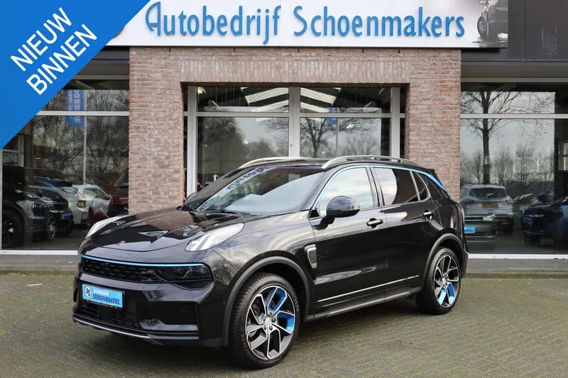 Lynk & Co 01 (2024)
