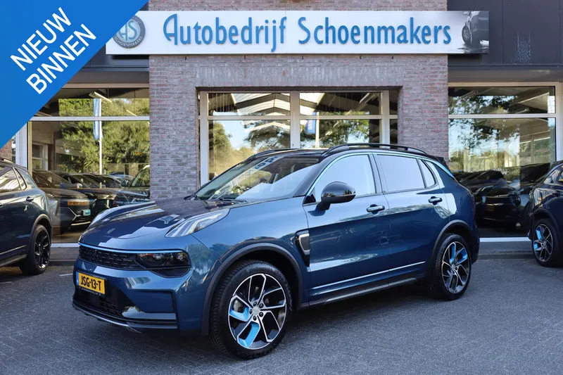 Lynk & Co 01 (2022)
