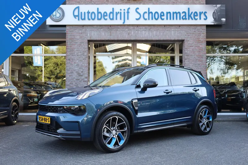 Lynk & Co 01 (2022)